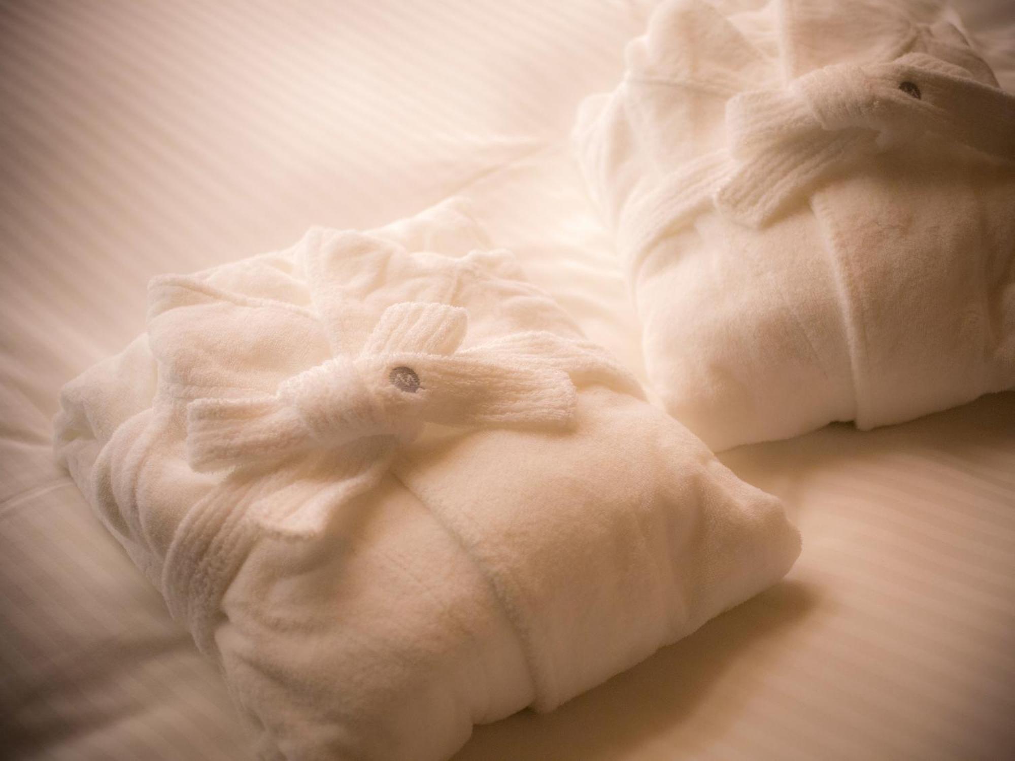 อะซัง โคะโตะนะมิ Hotel Manno ภายนอก รูปภาพ