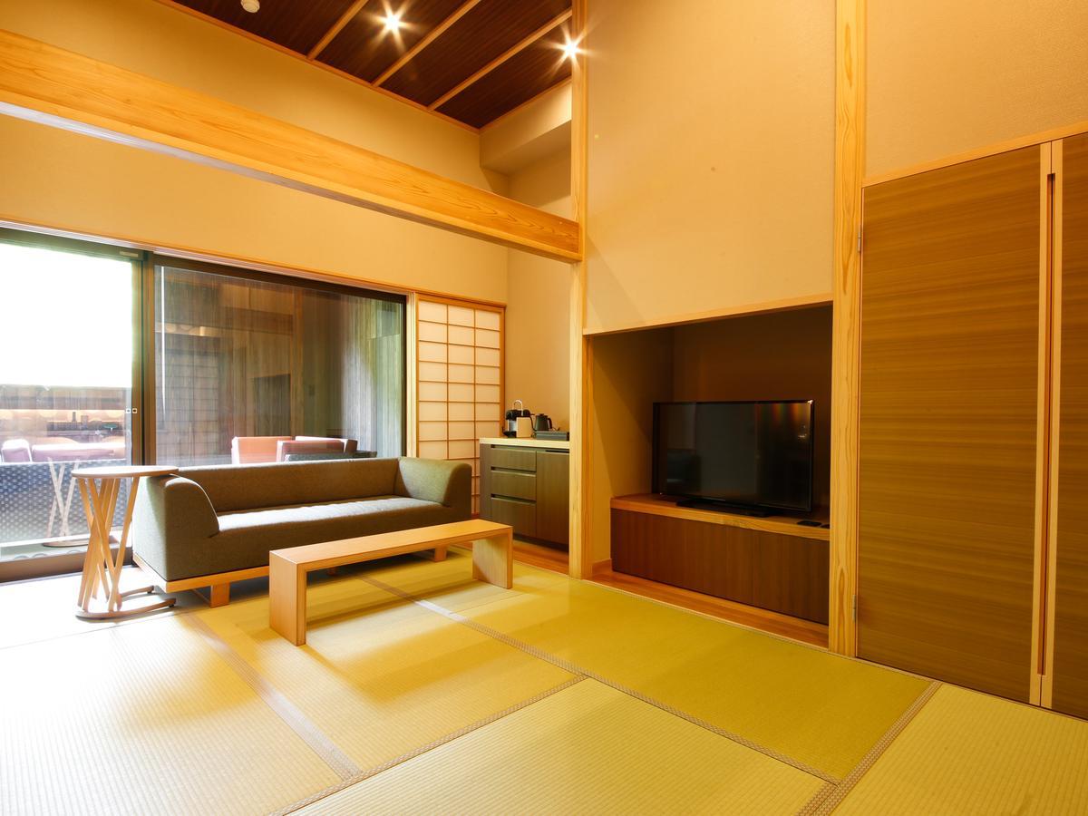 อะซัง โคะโตะนะมิ Hotel Manno ภายนอก รูปภาพ